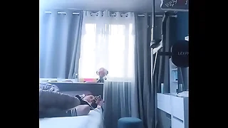 Coreana magrinha de shortinho deixa a calcinha aparecer em alguns momentos da remain true to conclude bigo
